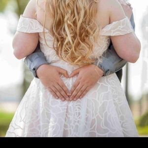 Davids Bridal Size 12 Wedding Gown